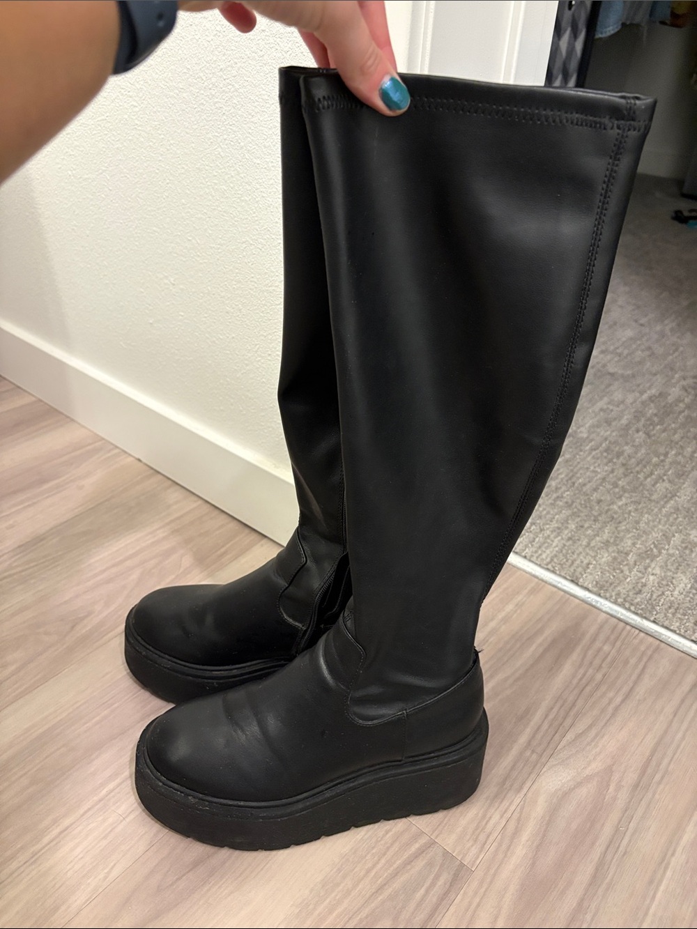 Steve Madden Black Platform Boots